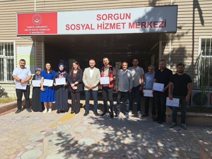 İl Müdürümüz Alper Alp, Sorgun Sosyal Hizmet Merkezi Müdürlüğümüzü Ziyaret Etti.