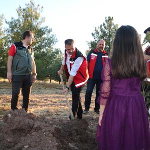 30 Haziran Koruyucu Aile Günü Fidan Dikim Etkinliği Gerçekleştirildi - fotoğraf 8