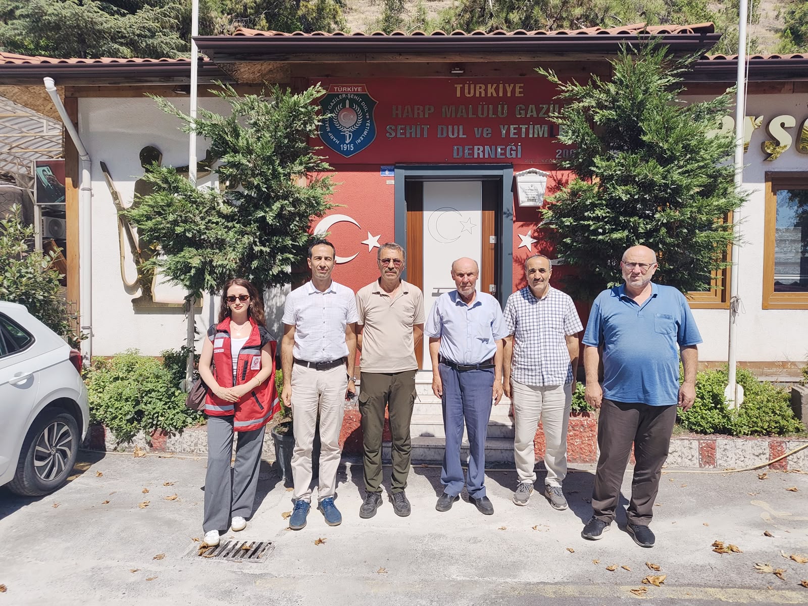 Türkiye Harp Malulü Şehit Dul ve Yetimleri Derneği ziyaret edilmiştir.