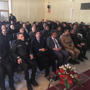 Taşlıçay Kaymakamlığı Personeline "Koruyucu Aile" Semineri - fotoğraf 1
