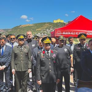 15 TEMMUZ DEMOKRASİ VE MİLLÎ BİRLİK GÜNÜ - ŞEHİTLİK ZİYARETİ - fotoğraf 3