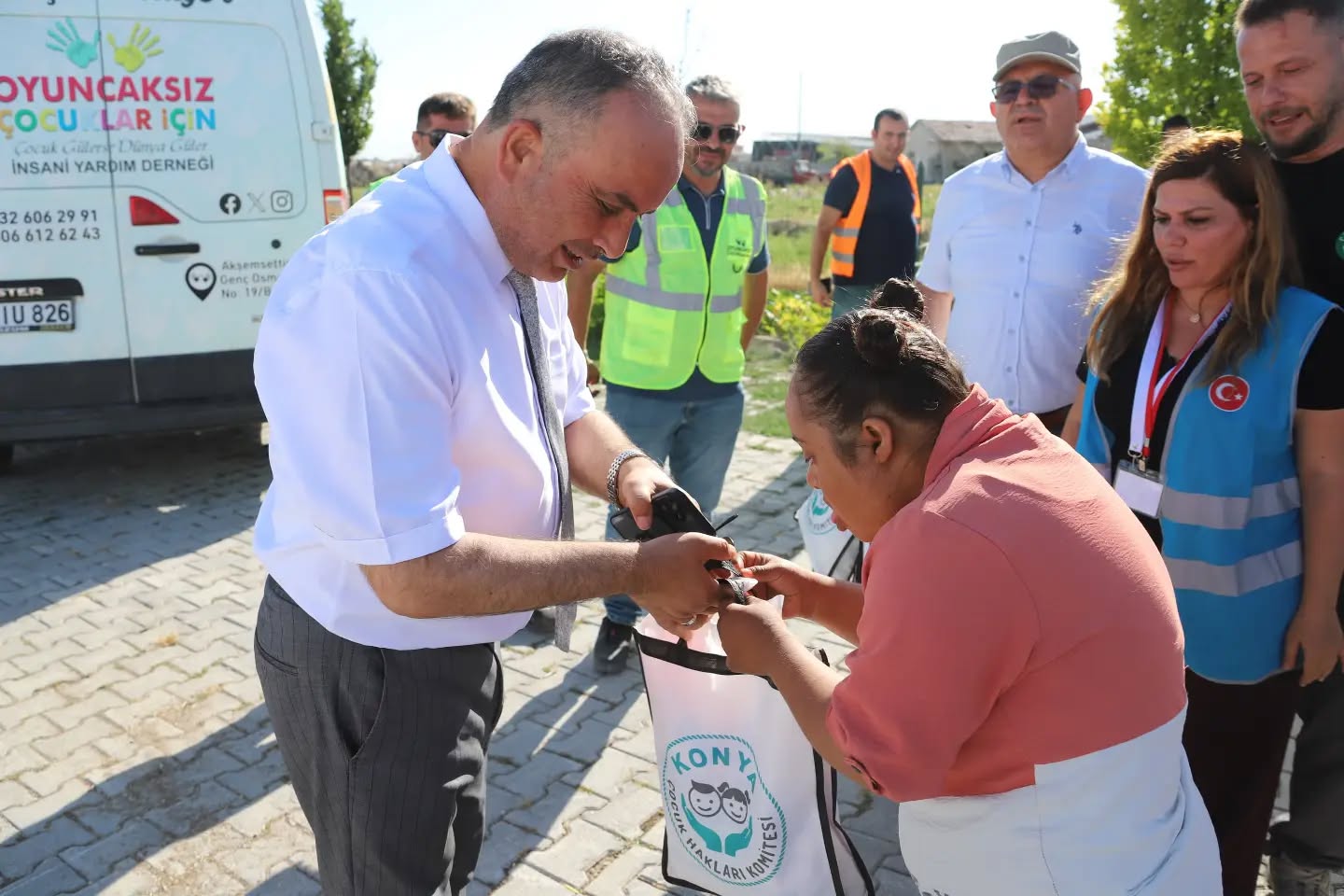 İl Müdürümüz Arif Topal, Çumra’da Mevsimlik Tarım İşçilerimiz ve Aileleriyle Bir Araya Geldi