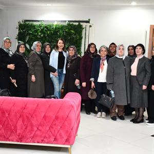 İl Müdürümüz Sayın Çiğdem AÇIKYILDIZ KAZEL’in katılımıyla, kuruluşumuzda kalan çocuklarımız ve şehit annelerimizin bir araya geldiği anlamlı bir iftar programı düzenlendi. - fotoğraf 2