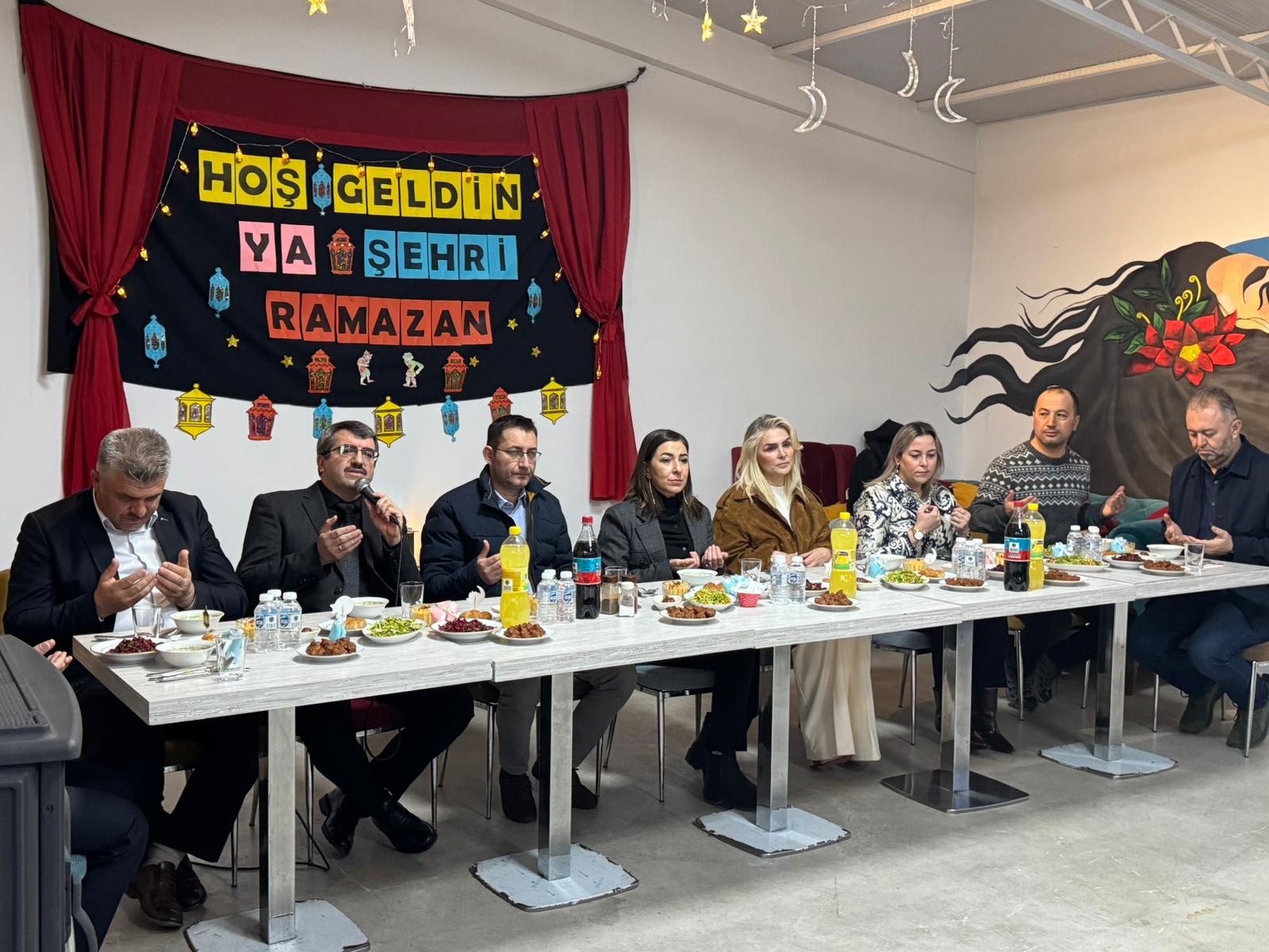 İl Müdürümüz Sayın Çiğdem AÇIKYILDIZ KAZEL, Ramazan ayı dolayısıyla Özel Bozdemir Bakım Merkezinde düzenlenen iftar programında özel gereksinimli bireylerimizle bir araya geldi.