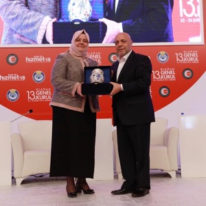 Bakan Selçuk, HİZMET-İŞ Sendikası’nın 13. Olağan Genel Kurulu’nun Açılışına Katıldı  - fotoğraf 3