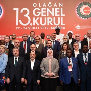 Bakan Selçuk, HİZMET-İŞ Sendikası’nın 13. Olağan Genel Kurulu’nun Açılışına Katıldı  - fotoğraf 1