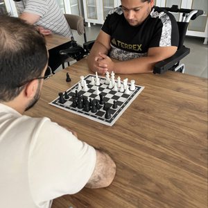 Özel Gereksinimli Bireylerin Katılımıyla Satranç Turnuvası Gerçekleştirildi - fotoğraf 2