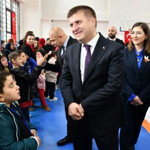 2 Nisan Otizm Farkındalık Günü kapsamında, kapsamlı bir farkındalık programı gerçekleştirildi. - fotoğraf 2