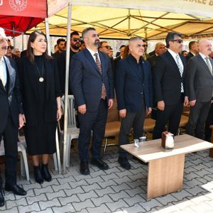 Saran Group tarafından Osman Gazi Fen Lisesinde, Atatürk Spor Salonunun açılış programı gerçekleştirildi. - fotoğraf 1