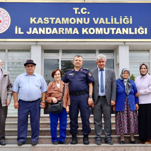Büyüklerimizden Jandarmamıza Anlamlı Ziyaret - fotoğraf 1