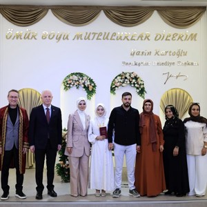 Bakanımız Göktaş, Aile ve Gençlik Fonu'nun 100 bininci çiftinin nikah şahidi oldu - fotoğraf 4