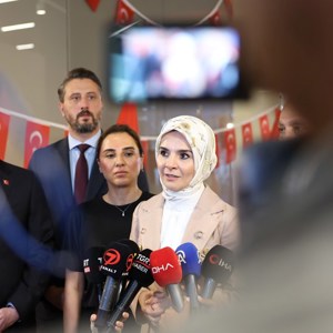 Bakanımız Göktaş, Vakıfbank'ın "İrade Bizim Zafer Bizim Sergisi"ne katıldı - fotoğraf 8