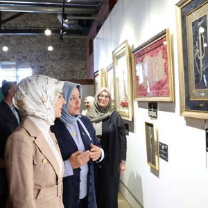 Bakanımız Göktaş, Vakıfbank'ın "İrade Bizim Zafer Bizim Sergisi"ne katıldı - fotoğraf 11