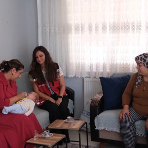 Doğum Yardımı Kapsamında Ateş Ailesine Ziyaret - fotoğraf 1