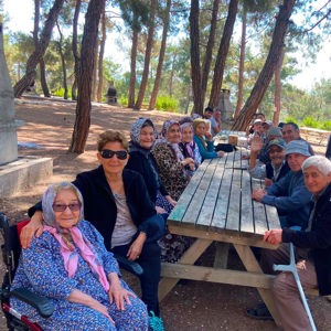 Millet Bahçesinde Yürüyüş Etkinliği Gerçekleştirildi - fotoğraf 2