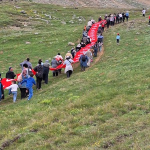 Şehit Yakınları ve Gazilerimizle Anlamlı Doğa Yürüyüşü - fotoğraf 5