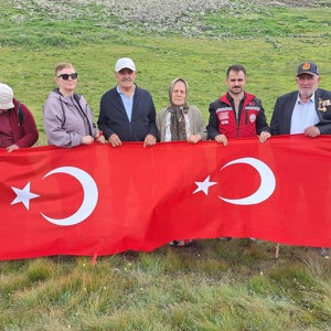 Şehit Yakınları ve Gazilerimizle Anlamlı Doğa Yürüyüşü - fotoğraf 1