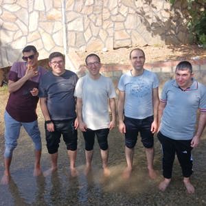 Akpınar Mesire Alanı’nda Neşeli Buluşma: Engelsiz Yaşam Merkezi Sakinleri Çiğ Köfte Etkinliğinde Eğlendi - fotoğraf 1