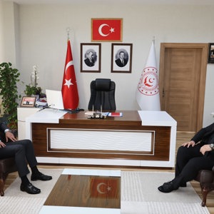 İL MÜDÜRÜMÜZ SERDAR DEMİRCİ BELEDİYE BAŞKANI ŞAHİN ŞERİFOĞULLARI İLE BİR ARAYA GELDİ - fotoğraf 1