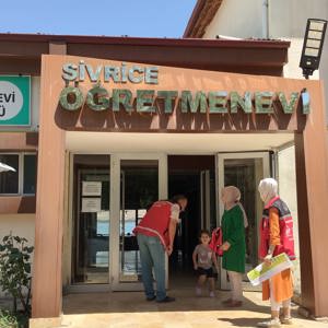 MOBİL SOSYAL HİZMET ARACIMIZDAN FETHİ SEKİN ŞEHİR HASTANESİ VE SİVRİCE'DE BİLGİLENDİRME ÇALIŞMASI - fotoğraf 8