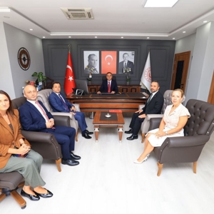 Valimiz Sayın Dr. İdris AKBIYIK başkanlığında Sosyal Hizmetler Değerlendirme Toplantısı gerçekleştirildi.  - fotoğraf 1