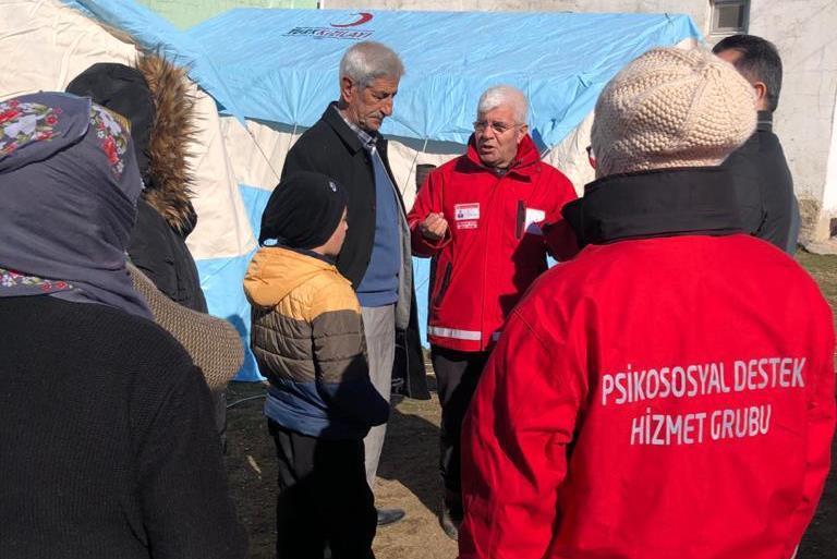 Bakan Selçuk: “Depremden Etkilenen Vatandaşlarımızın Temel İhtiyaçları İçin 8 Milyon TL Kaynak Aktardık”