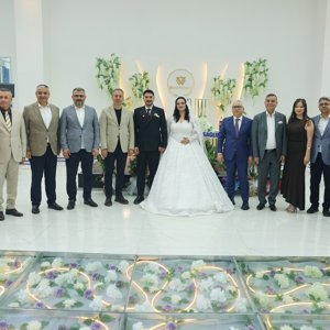 Genç Çiftimize Bir Ömür Boyu Mutluluk Diliyoruz - fotoğraf 1