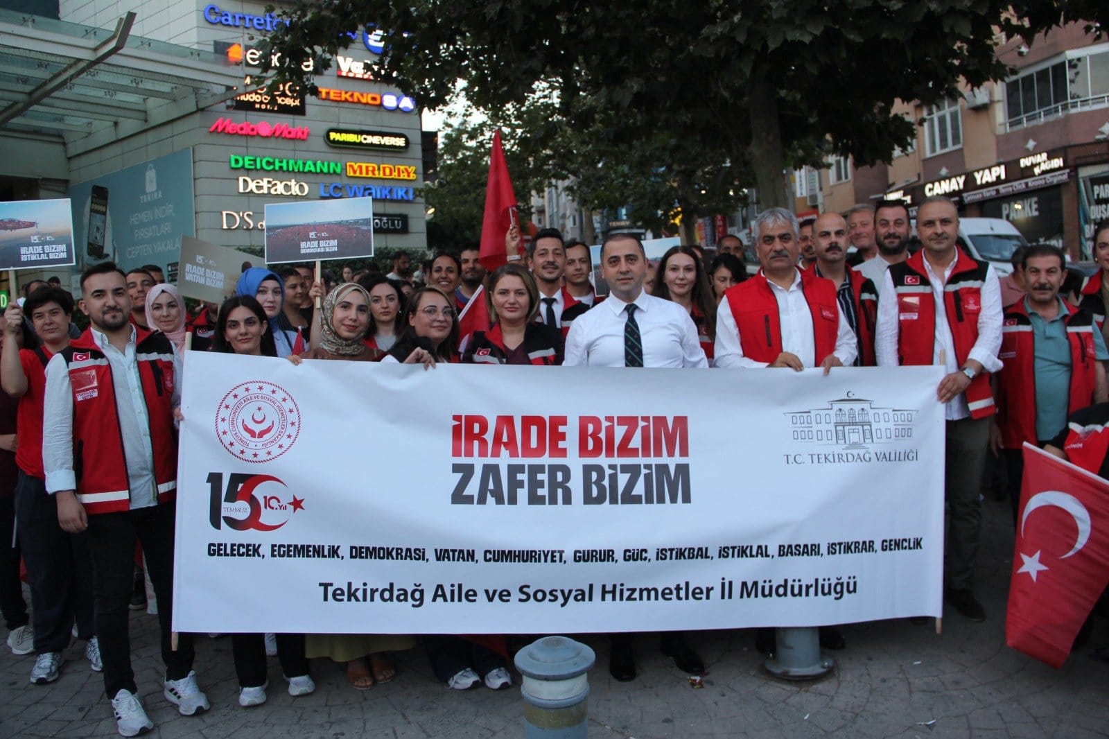 15 Temmuz Demokrasi ve Millî Birlik Günü’nde Demokrasi Yürüyüşü Gerçekleştirildi