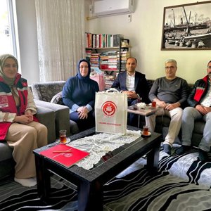 Kurban Bayramı dolayısıylaSosyal Hizmet Merkezi Müdürlüğümüz tarafından şehit ailelerimiz ve gazilerimize ziyaretler gerçekleştirildi. - fotoğraf 1