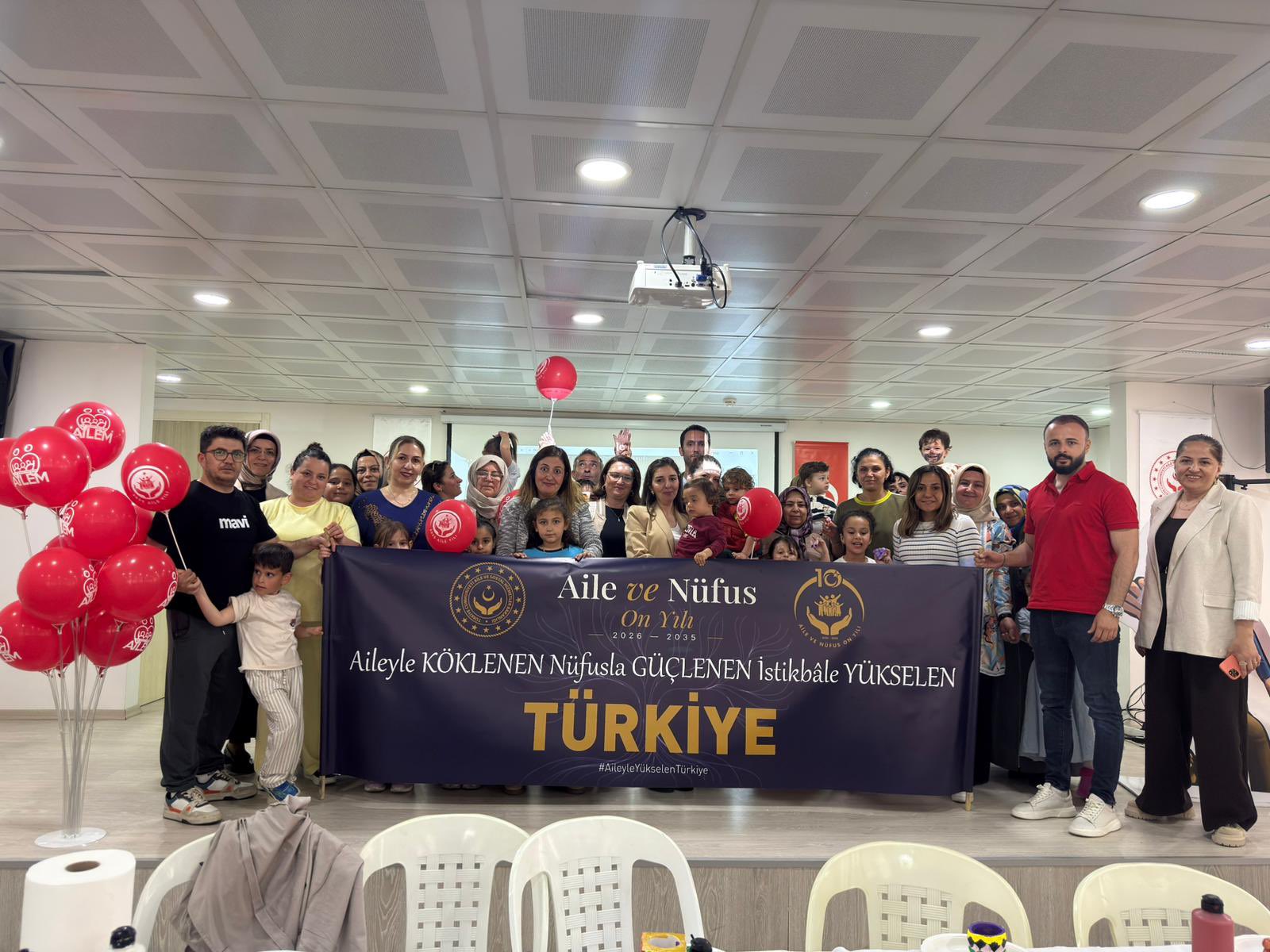 Aile Haftası Kapsamında “Ailemle Eğleniyorum” Atölye Çalışması Gerçekleştirildi