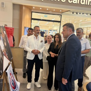 15 Temmuz Demokrasi ve Millî Birlik Günü etkinlikleri kapsamında düzenlenen “İrade Bizim, Zafer Bizim” Resim ve Fotoğraf Sergisi, Isparta Vali Yardımcısı Dr. Halil İbrahim Ertekin, Isparta Belediye Başkan Yardımcıları, İl Müdür Vekili Kamile Şahin ile kamu kurum ve kuruluşlarının müdürleri, sivil toplum kuruluşlarının temsilcileri ve vatandaşlarımızın katılımıyla açıldı. - fotoğraf 4