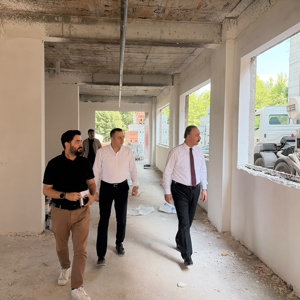 Valimiz Sayın Abdullah Erin, İl Müdürümüz Sayın Selim Köse ile birlikte yapımı devam eden Isparta Huzurevi inşaatında incelemelerde bulundu. - fotoğraf 3