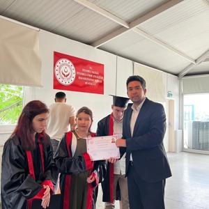 Emekle Büyüyen Başarılar, Umutla Başlayan Yarınlar - fotoğraf 1