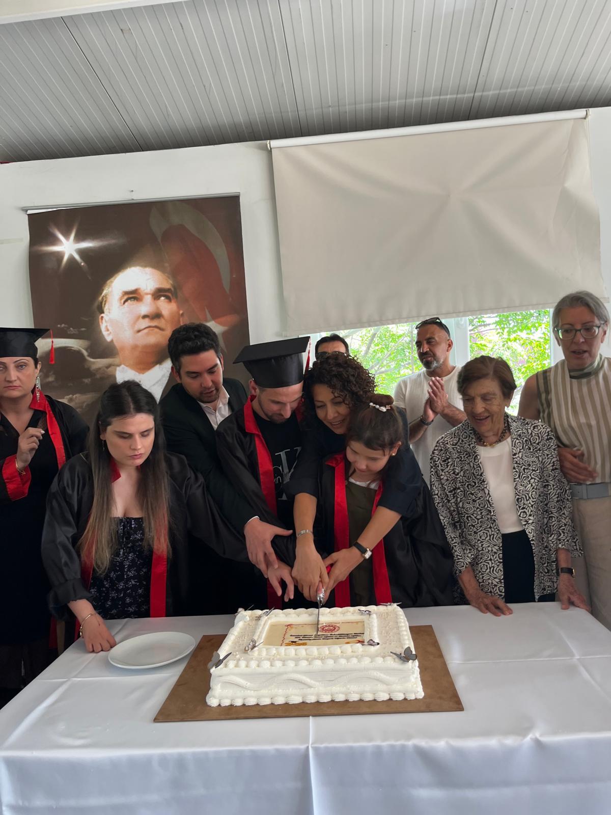 Emekle Büyüyen Başarılar, Umutla Başlayan Yarınlar