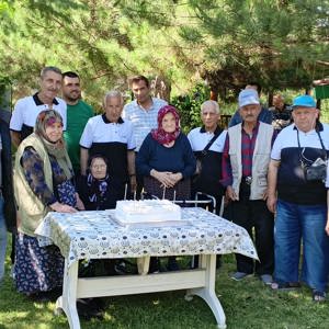 Sandıklı Hüseyin Develi Huzurevi ile Uluborlu Hacı Ahmet Şençopur Huzurevi Bocce Müsabakası Düzenlendi - fotoğraf 3