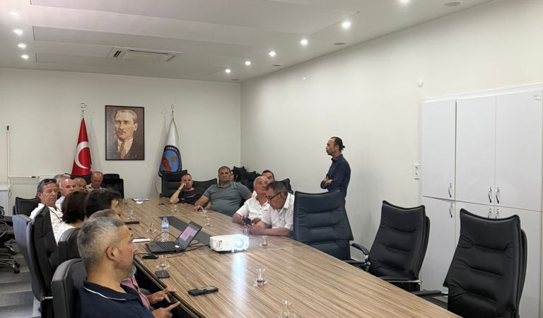 Sarayköy’de Muhtarlara Yönelik Sosyal Risk Haritası ve Kadına Yönelik Şiddetle Mücadele Bilgilendirme Sunumu Gerçekleştirildi
