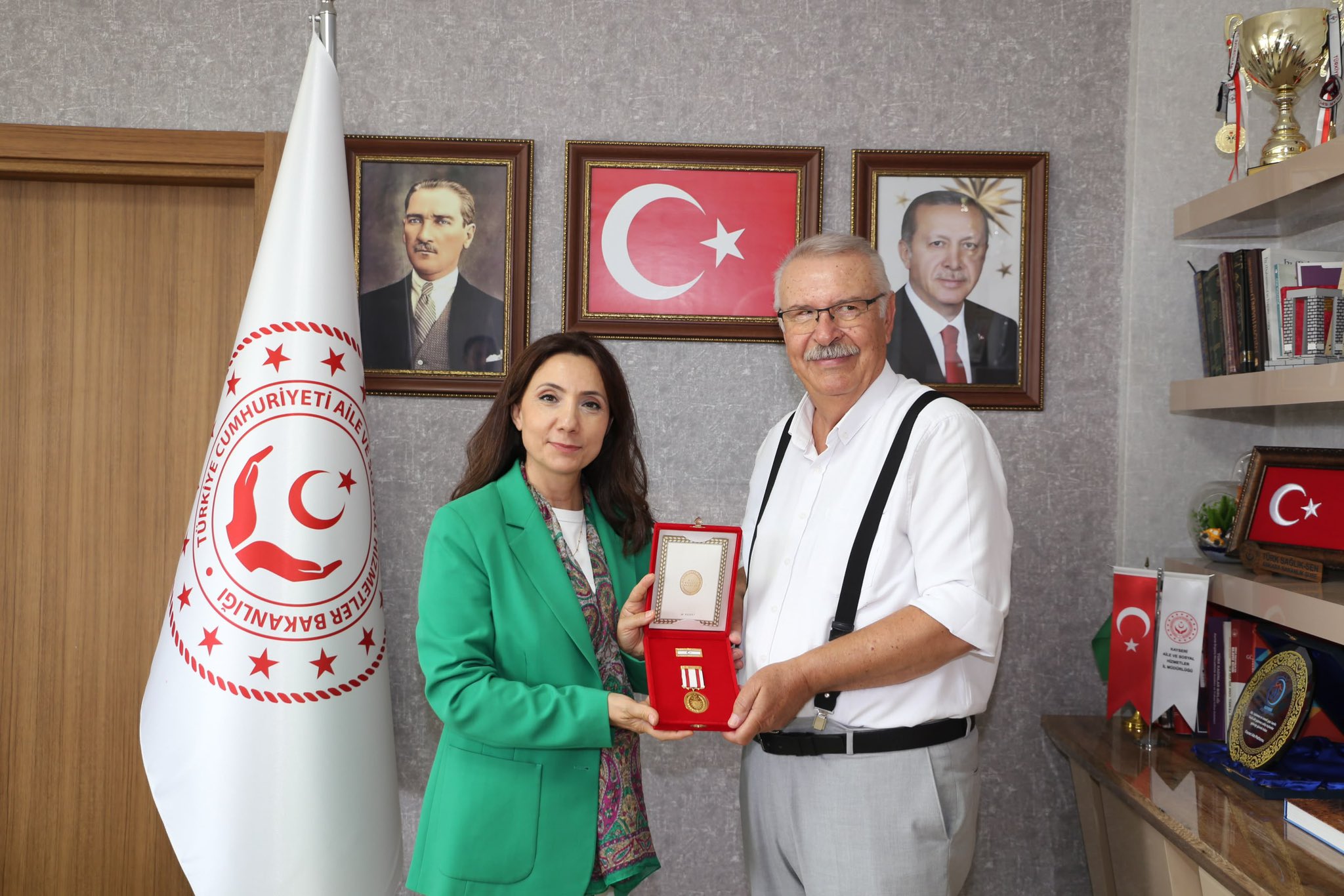 Kıbrıs Gazimiz Necati Akgül’e Milli Mücadele Madalyası ve Beratı Takdim Edildi.