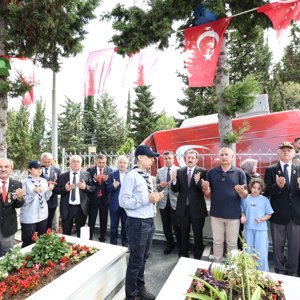 15 Temmuz Demokrasi ve Millî Birlik Günü’nde Aziz Şehitlerimiz Dualarla Anıldı - fotoğraf 3