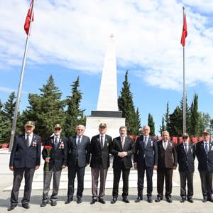 15 Temmuz Demokrasi ve Millî Birlik Günü’nde Aziz Şehitlerimiz Dualarla Anıldı - fotoğraf 10
