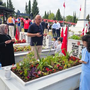 15 Temmuz Demokrasi ve Millî Birlik Günü’nde Aziz Şehitlerimiz Dualarla Anıldı - fotoğraf 1
