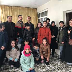 Koruma ve Bakım altında bulunan çocuklarımız Şehit Ailelerini ziyaret ettiler - fotoğraf 2