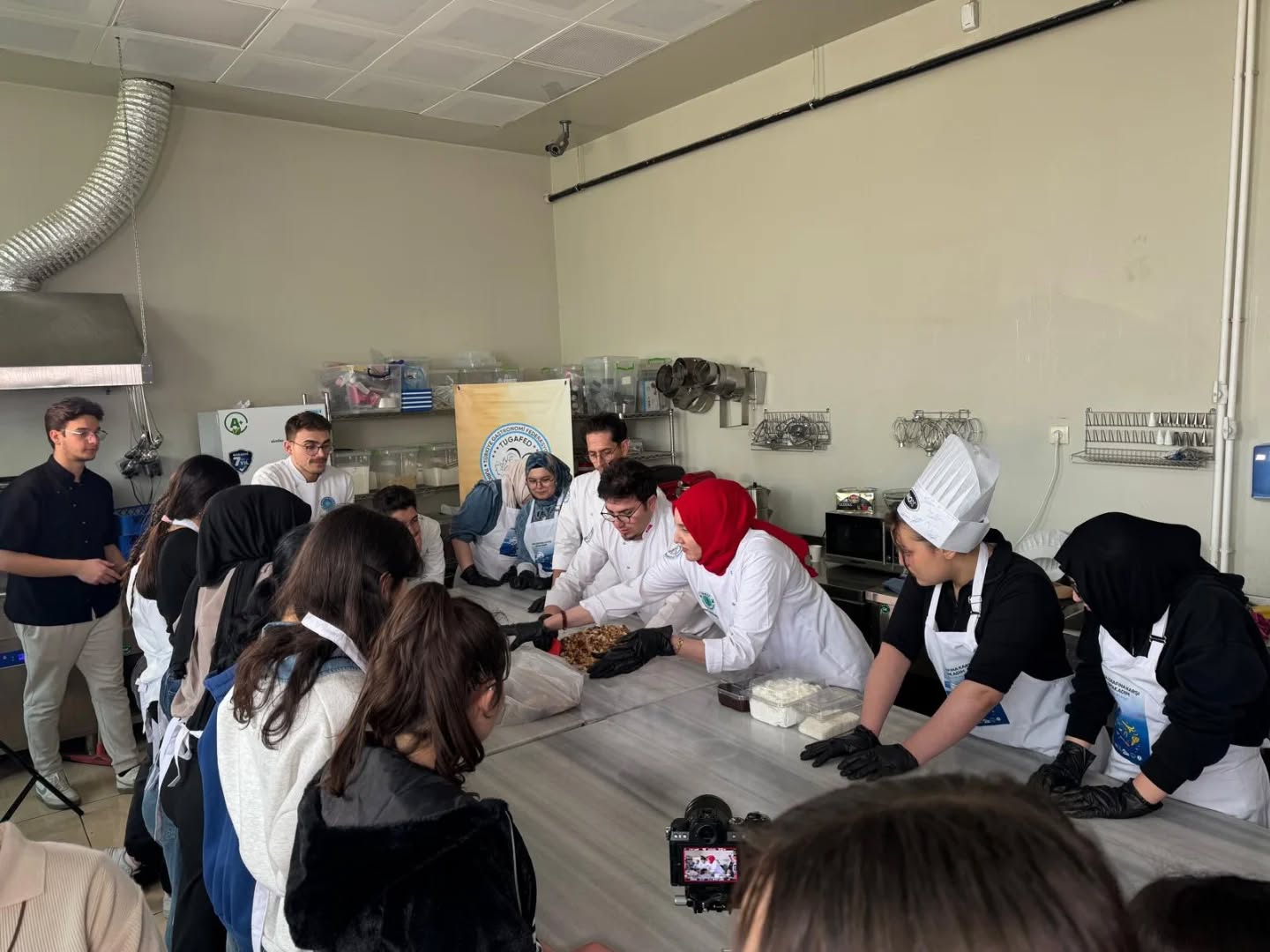 Koruma Altındaki Çocuklarımız Necmettin Erbakan Üniversitesi Gastronomi Bölümü İşbirliği ile Workshop Etkinliği Gerçekleştirildi
