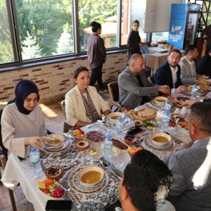 15 Temmuz Şehit Aileleri ve Gazilerimizle Anlamlı Buluşma - fotoğraf 2