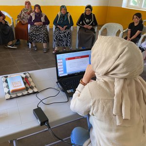 Kadınların Güçlenmesine Yönelik Eğitim ve Bilgilendirme Faaliyetleri - fotoğraf 1