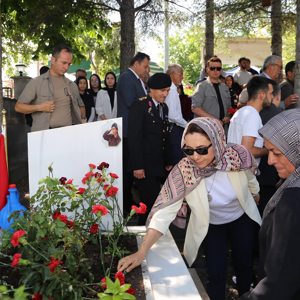 Şehidimiz Komiser Yardımcısı Cennet Yiğit’in Aziz Hatırası Dualarla Yâd Edildi - fotoğraf 1
