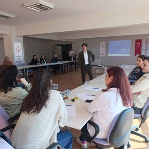 Afet ve Acil Durumlarda Psikososyal Destek Eğitimi Gerçekleştirildi - fotoğraf 3