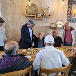 Vefanın En Güzel Hâli: Kıymetli Büyüklerimizle Aynı Sofrada - fotoğraf 2