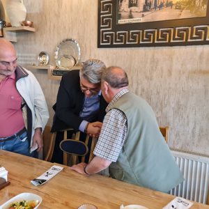 Vefanın En Güzel Hâli: Kıymetli Büyüklerimizle Aynı Sofrada - fotoğraf 3