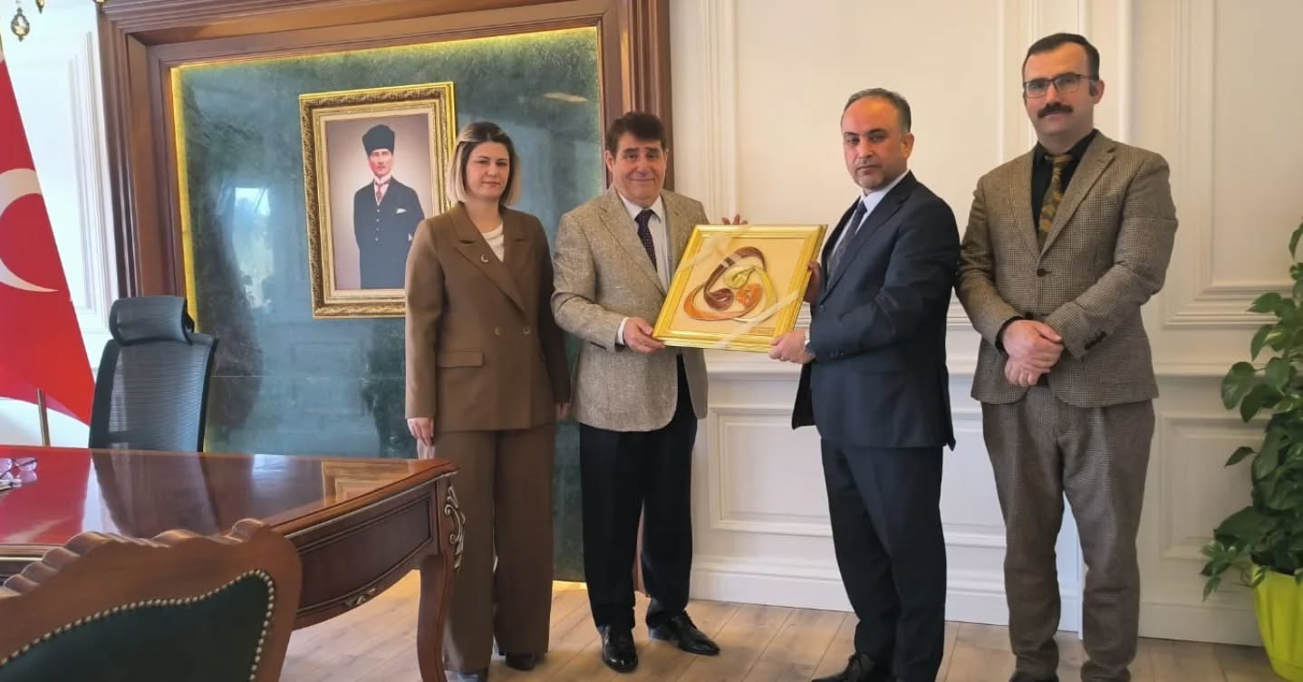 İl Müdürümüz Sayın Arif Topal Selçuklu Kaymakamımız Sayın Eflatun Can Tortop’u Makamında Ziyaret Etti