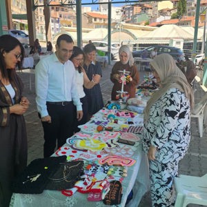 Kadın Emeği Pazarı Ziyaret Edildi - fotoğraf 3